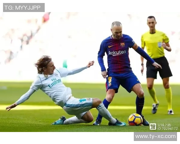 吴丽独家揭秘:深入浅出分享我的足球心得与技巧分析 吴丽独家揭秘:深入浅出分享我的足球心得与技巧分析