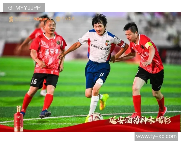 哪个足球明星在抖音上分享生活点滴引发粉丝热议和关注