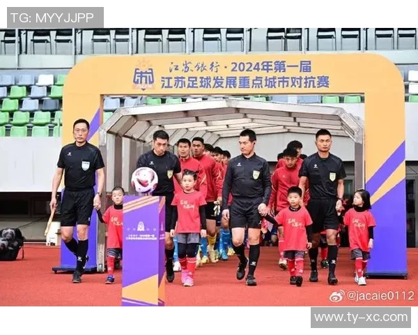 苏州香港足球明星队携手共创辉煌赛季展现青春活力与团队精神
